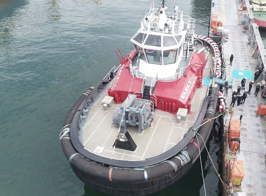 Electric Harbour tug